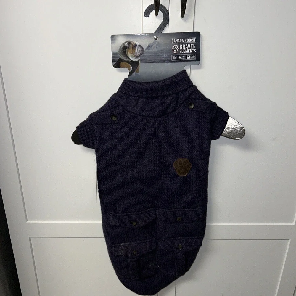 Canada Pooch Brave Elements Cargo Cardigan Coat Dog Jacket Size 24